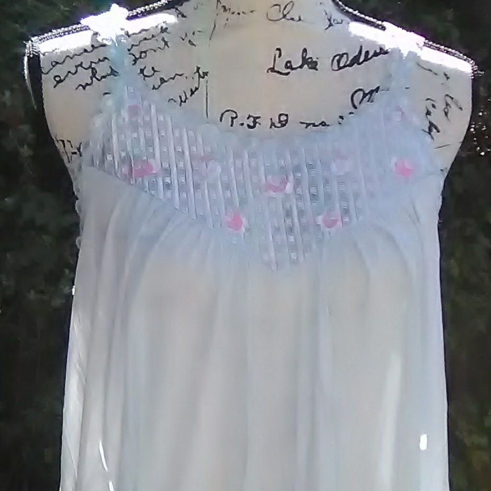 Vanity Fair nightgown